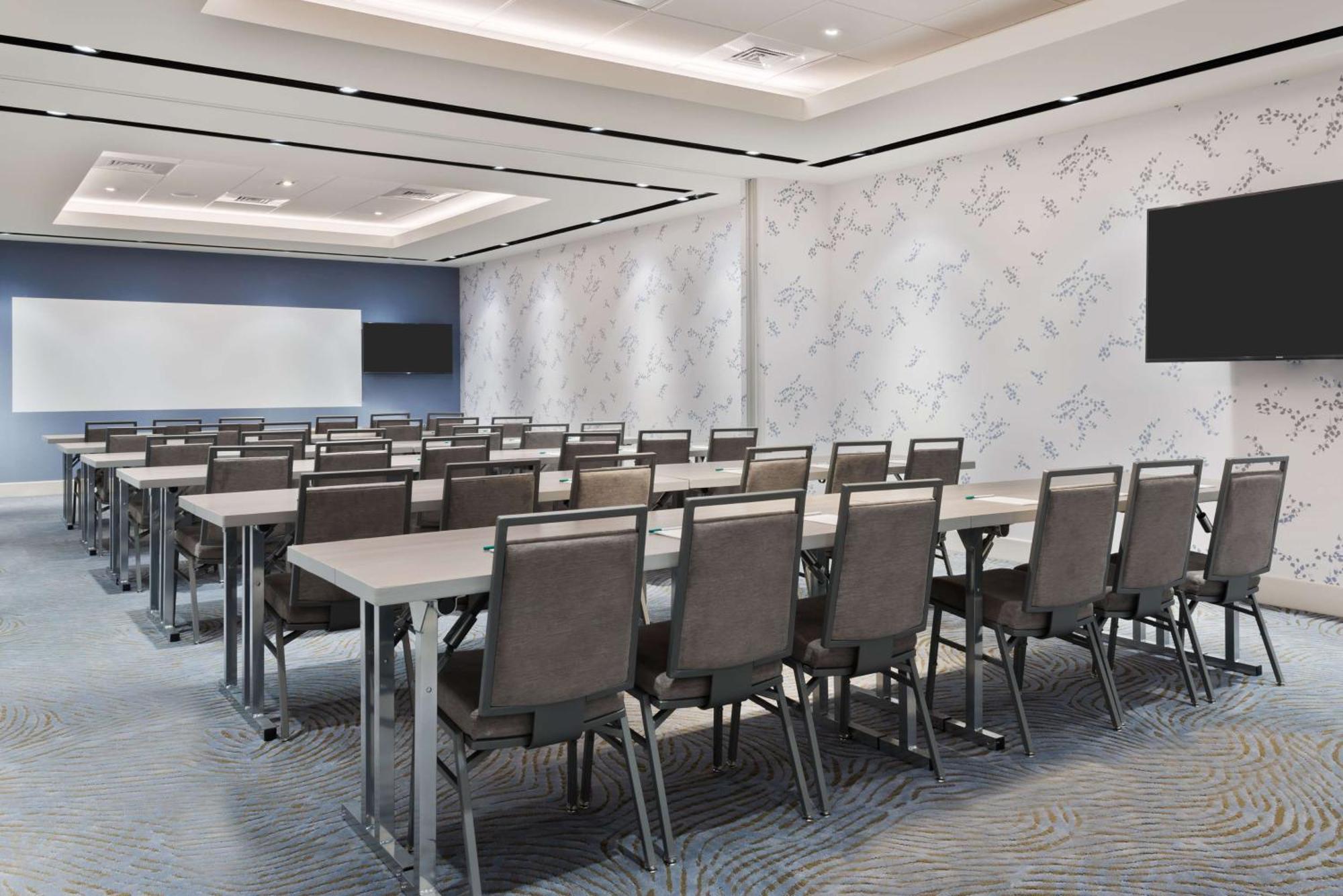 Homewood Suites By Hilton Sarasota-Lakewood Ranch The Meadows Exterior photo
